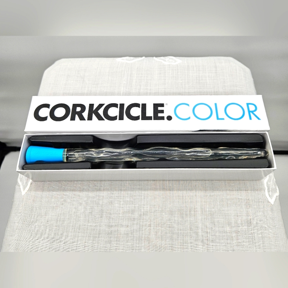 Corkcicle‎ Color Wine Chiller with Blue Top